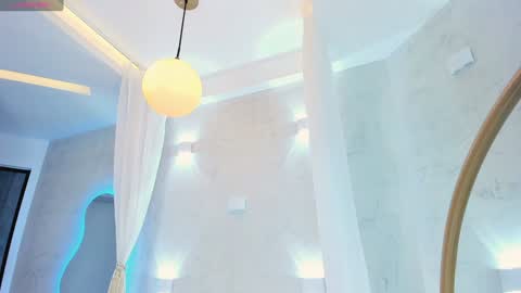 VENUS online show from 02.08.25