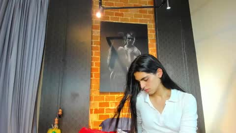 VENUS online show from 03.08.25