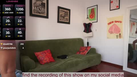 Bella online show from 10.28.25