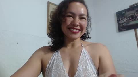 venus_lov online show from 11.18.25
