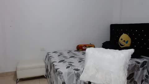 venus_menoza online show from 12.29.24