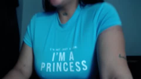 Snapshot of venus_menoza chatting on 03.06.26 venus_menoza online show from 03.06.26