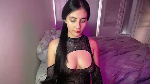 Snapshot of venus_starmodel chatting on 02.06.25 Venus online show from 02.06.25