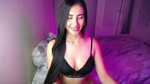 Snapshot of venus_starmodel chatting on 02.09.25 Venus online show from 02.09.25