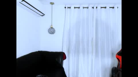 venus_velvet online show from 11.13.25