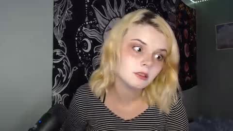 Miss Venus online show from 09.23.25