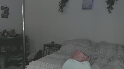 Miss Venus online show from 02.04.26