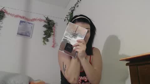 Snapshot of venusastar chatting on 05.07.26 Miss Venus online show from 05.07.26