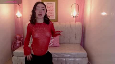 venuss online show from 03.18.26