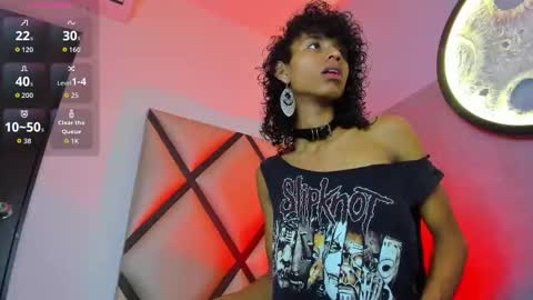 venuss_03 online show from 11.26.25