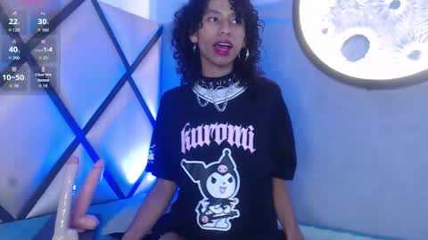 venuss_03 online show from 02.11.26