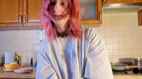Snapshot of veolatownson chatting on 05.15.26 Erica online show from 05.15.26