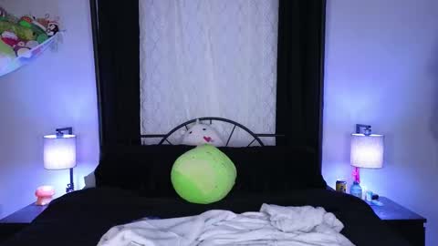 Vera Velvet online show from 11.14.25