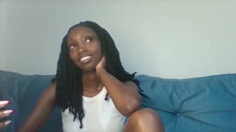 Snapshot of verabright chatting on 09.10.25 verabright online show from 09.10.25