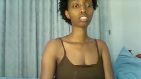Snapshot of verabright chatting on 10.15.25 verabright online show from 10.15.25