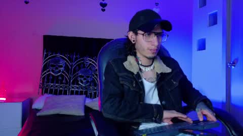 Snapshot of vergil_noir chatting on 06.16.26 vergil_noir online show from 06.16.26