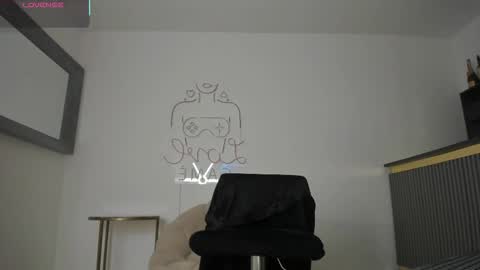 veronica online show from 10.25.25