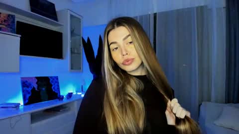 Lolitalolz online show from 01.16.25