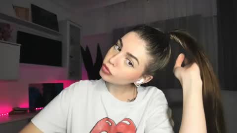 Lolitalolz online show from 01.26.25