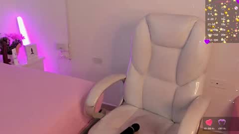 Vernica  online show from 11.13.25