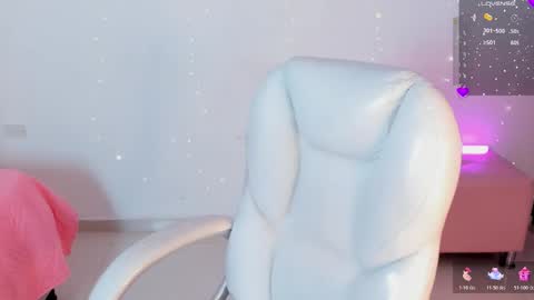 Vernica  online show from 11.22.25