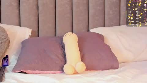 Vernica  online show from 11.29.25