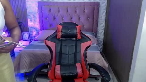 VERONICA online show from 04.17.26