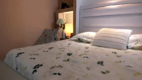 Johovanna online show from 02.20.25