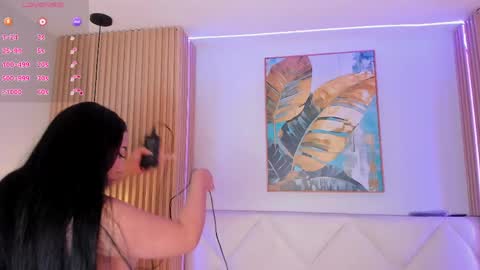 veronica_hill_ online show from 04.17.26