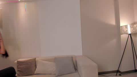 Vero  online show from 09.24.25