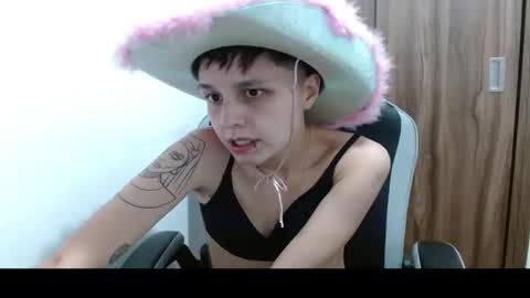 Snapshot of veronicaelite16 chatting on 12.10.24 Veronica Clark online show from 12.10.24