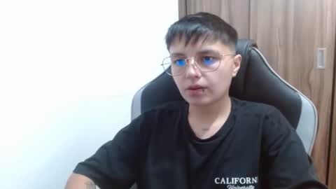 Snapshot of veronicaelite16 chatting on 01.18.25 Veronica Clark online show from 01.18.25