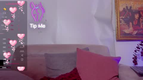 Veronica Gills online show from 01.19.25