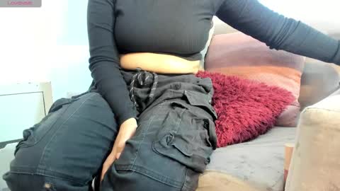 Veronica Gills online show from 03.11.25