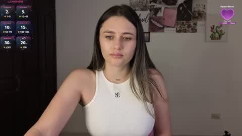 Snapshot of veronika__winslow_ chatting on 07.17.26 Vero online show from 07.17.26