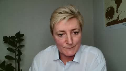 Snapshot of verony_ chatting on 03.08.25 verony_ online show from 03.08.25