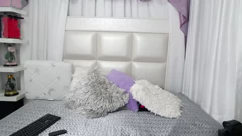 Vernica online show from 02.26.25