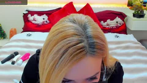 Snapshot of verrasweet4u chatting on 01.18.25 VerraSweet4u online show from 01.18.25