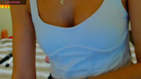 Snapshot of verrasweet4u chatting on 03.01.25 VerraSweet4u online show from 03.01.25