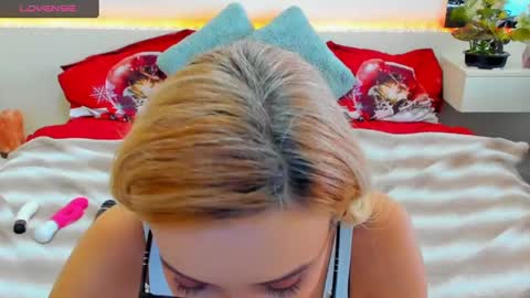 Snapshot of verrasweet4u chatting on 03.07.25 VerraSweet4u online show from 03.07.25