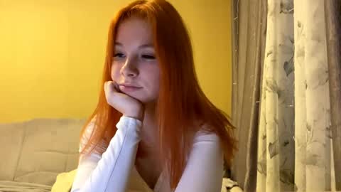 Snapshot of vertiegartrell chatting on 06.08.26 Lina online show from 06.08.26