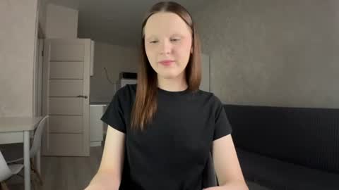 Snapshot of vertuliana chatting on 06.25.26 Karina followed me bb online show from 06.25.26