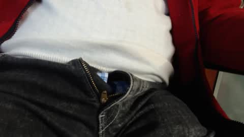 Snapshot of verylittletiny chatting on 02.24.25 Erik online show from 02.24.25