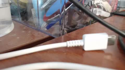 Snapshot of verylittletiny chatting on 03.05.25 Erik online show from 03.05.25