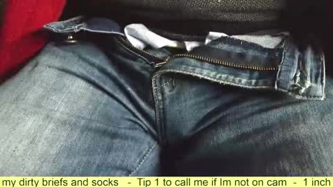 Snapshot of verylittletiny chatting on 11.09.25 Erik online show from 11.09.25