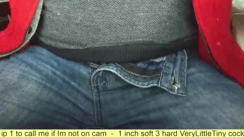 Snapshot of verylittletiny chatting on 11.10.25 Erik online show from 11.10.25