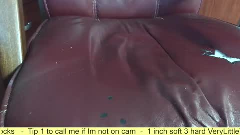 Snapshot of verylittletiny chatting on 11.14.25 Erik online show from 11.14.25