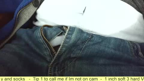 Snapshot of verylittletiny chatting on 11.16.25 Erik online show from 11.16.25