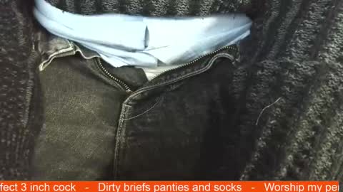 Snapshot of verylittletiny chatting on 12.15.25 Erik online show from 12.15.25