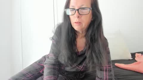 verysassypeachgoddess online show from 05.04.26